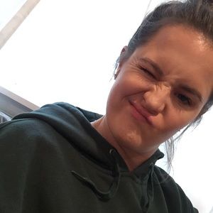 Meet your Posher, Hailey